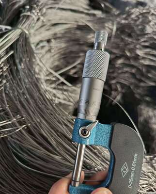 Dobra cena Siatka przeciwczołgowa ze stali ocynkowanej zapewniająca długotrwałą odporność na korozję na zewnątrz w Internecie